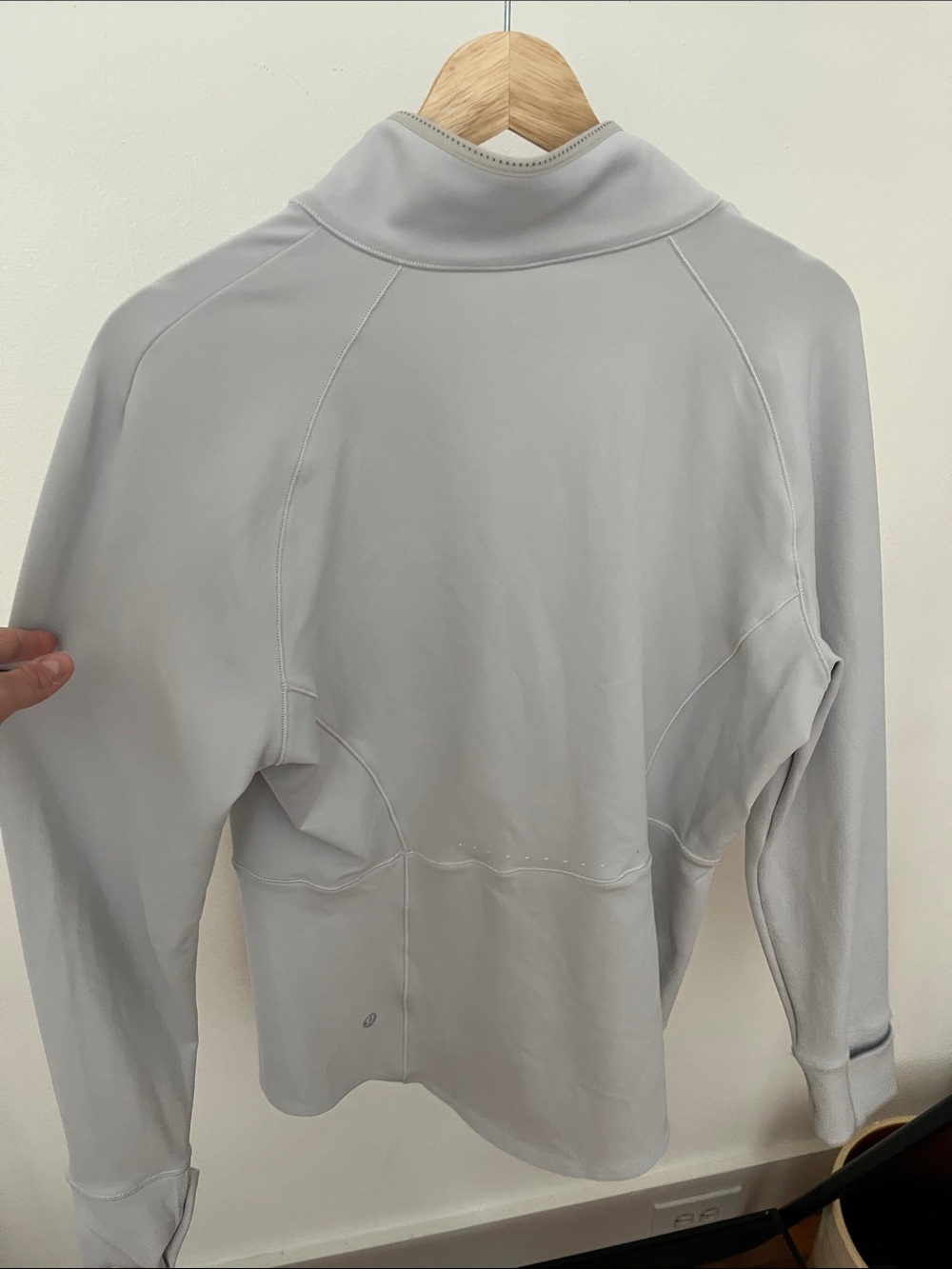 Lululemon Cold Weather Running Half Zip Size 12 White - Picture 7 of 8